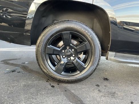 Used 2020 Chevrolet Tahoe LT w/ Luxury Package image 34