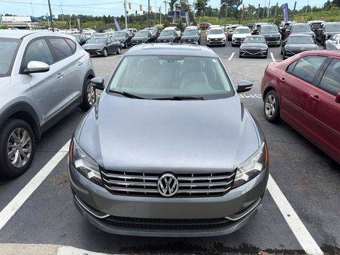 Used 2013 Volkswagen Passat 2.5 SEL FWD image 1