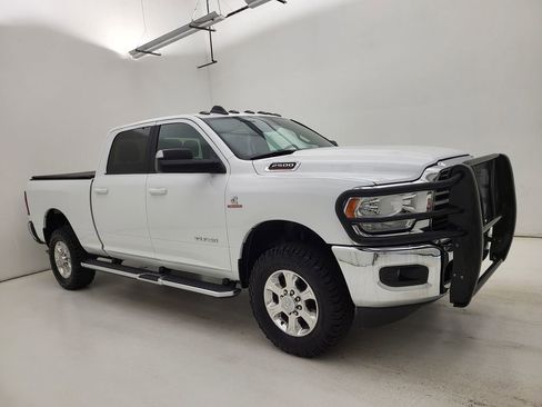 Used 2021 RAM 2500 Big Horn w/ Level 1 Equipment Group AWD/4WD image 2
