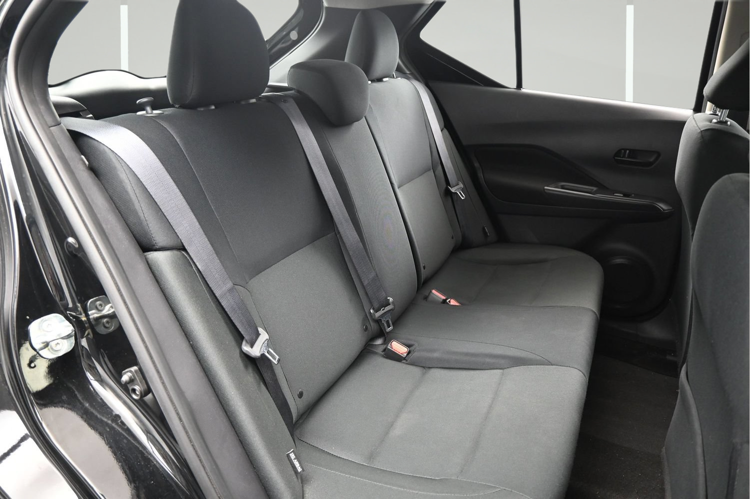 Certified 2025 Nissan Kicks Play S FWD image 13