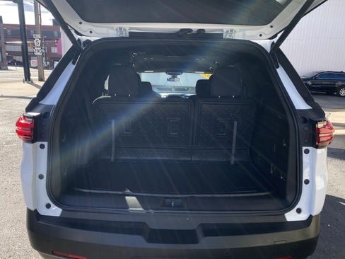 Used 2023 Chevrolet Traverse LT w/ LPO, Floor Liner Package image 17