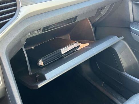 Used 2019 Volkswagen Atlas SE w/ Panoramic Sunroof Package image 35