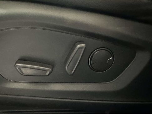 Certified 2023 Ford Explorer Limited w/ Limited Technology Package image 18