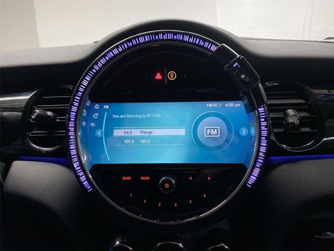 Certified 2023 MINI Cooper SE image 16