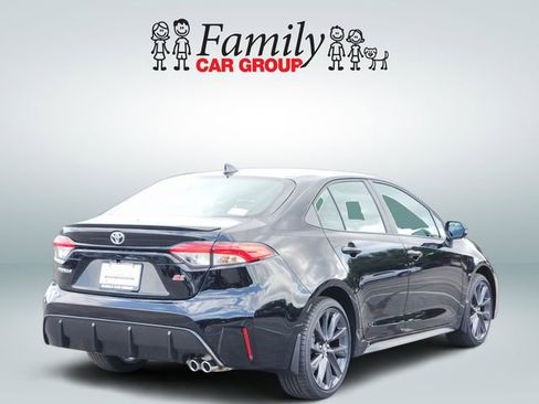 Used 2026 Toyota Corolla SE FWD image 4