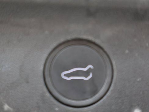 Used 2023 Tesla Model Y Long Range image 21