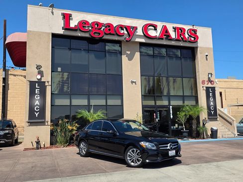 Used 2017 Mercedes-Benz C 300 Sedan image 2