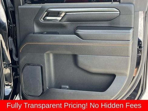 Used 2024 GMC Sierra 2500 AT4 w/ AT4 Premium Plus Package AWD/4WD image 19