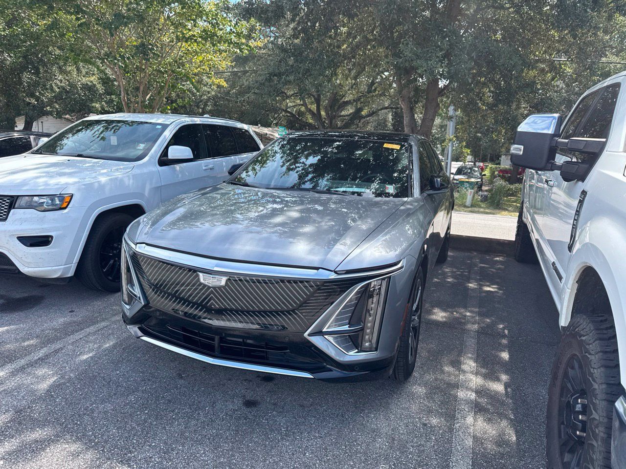 Used 2026 Cadillac Lyriq Premium Luxury RWD image 1