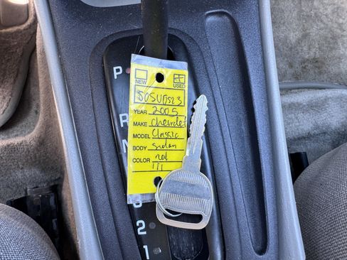 Used 2005 Chevrolet Malibu Classic image 16