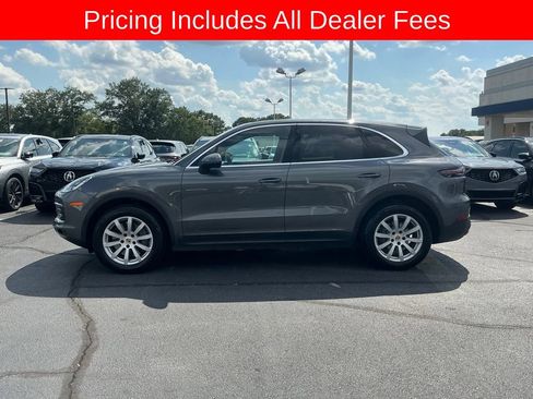 Used 2020 Porsche Cayenne S AWD/4WD image 2