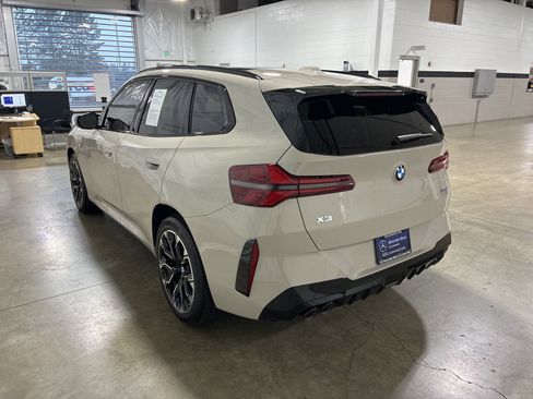 Used 2025 BMW X3 M50 w/ Premium Package image 4