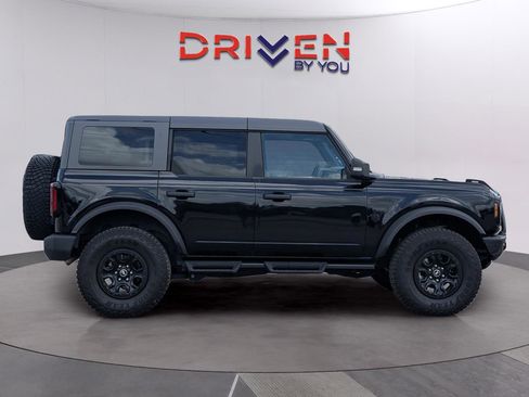 Used 2024 Ford Bronco Wildtrak image 6