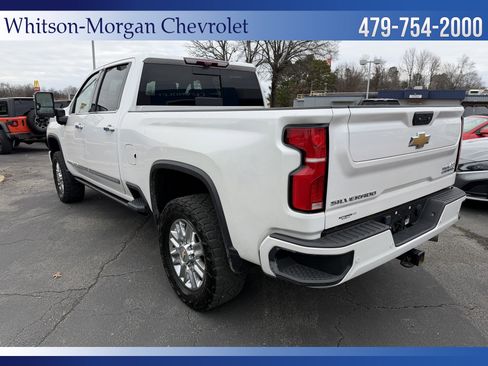 Used 2024 Chevrolet Silverado 2500 High Country w/ Technology Package image 7