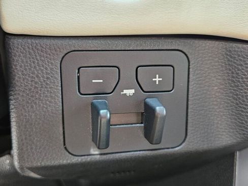 Used 2023 Toyota Sequoia Capstone image 27