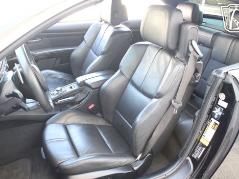 Used 2009 BMW M3 Convertible RWD image 7