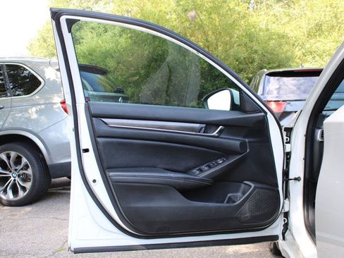 Used 2019 Honda Accord Sport image 24