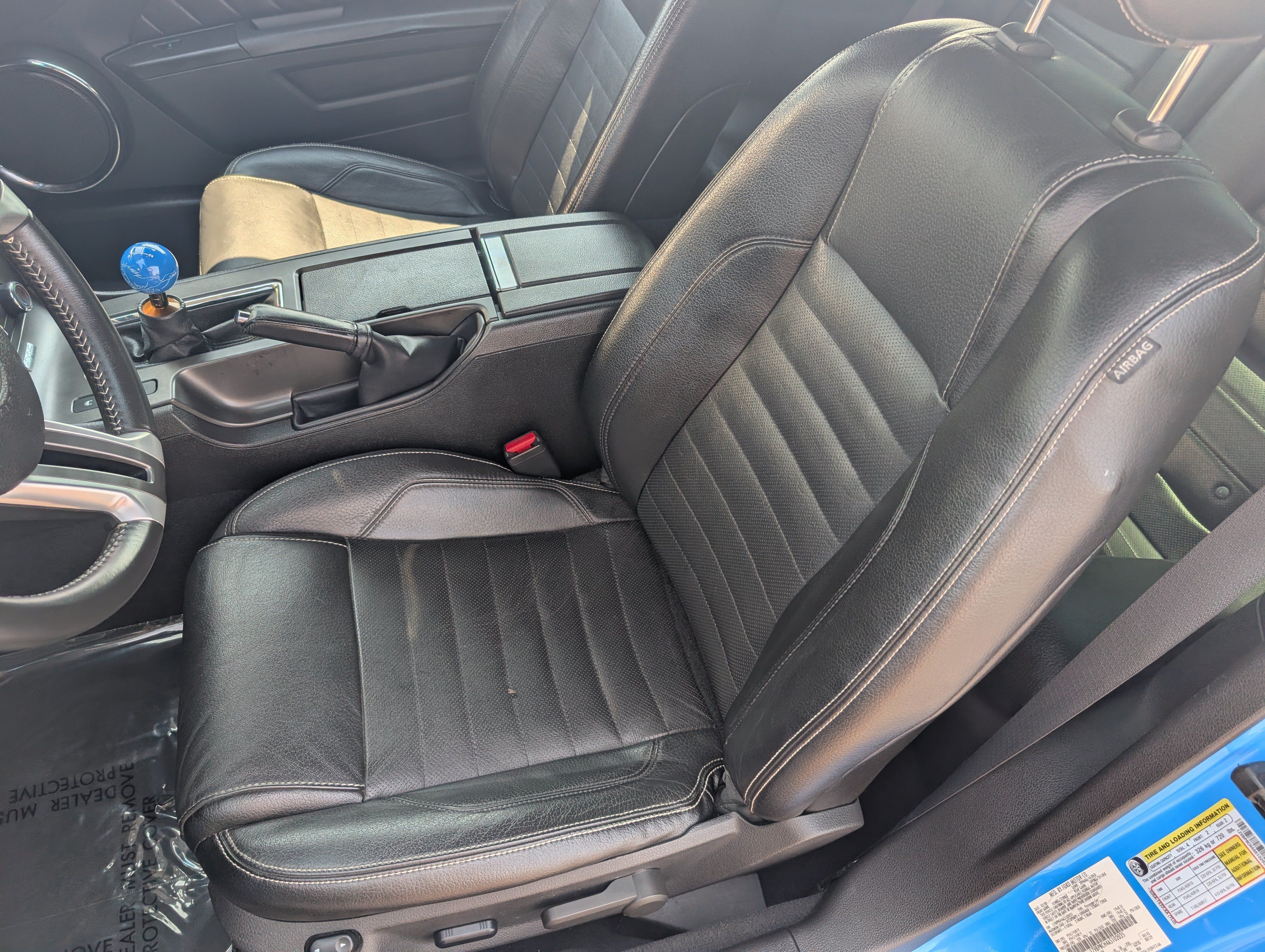 Used 2010 Ford Mustang GT Premium RWD image 11
