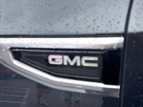 Used 2022 GMC Yukon Denali AWD/4WD image 17