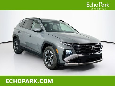 Used 2025 Hyundai Tucson SEL FWD image 1
