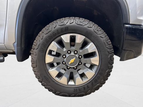 Used 2023 Chevrolet Silverado 2500 Custom w/ Custom Value Package image 49