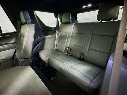 Used 2025 Chevrolet Tahoe LT image 27