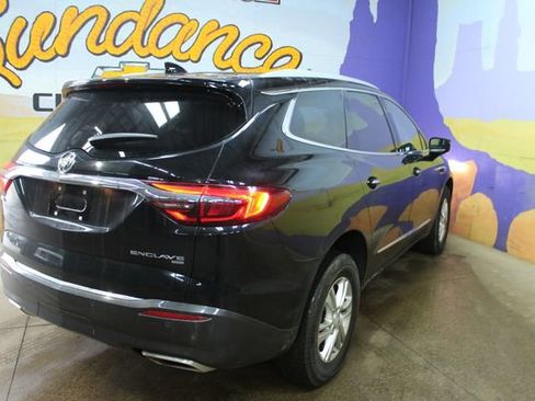 Used 2019 Buick Enclave Essence image 8