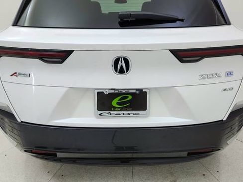 Used 2024 Acura ZDX A-Spec image 12
