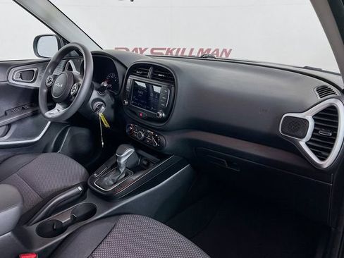 Used 2022 Kia Soul LX w/ Technology Package image 34