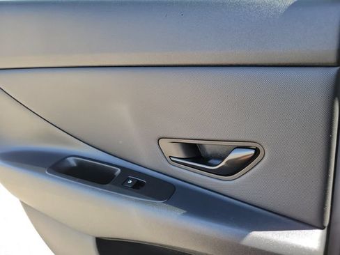 Used 2024 Hyundai Elantra Limited FWD image 25