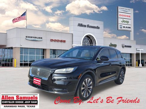 Used 2020 Lincoln Corsair Reserve w/ Rear Removable Package Tray image 1
