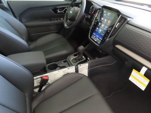 New 2025 Subaru Forester Limited image 27