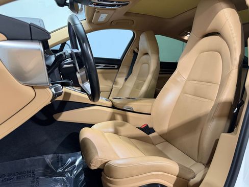 Used 2018 Porsche Panamera 4 AWD/4WD image 4