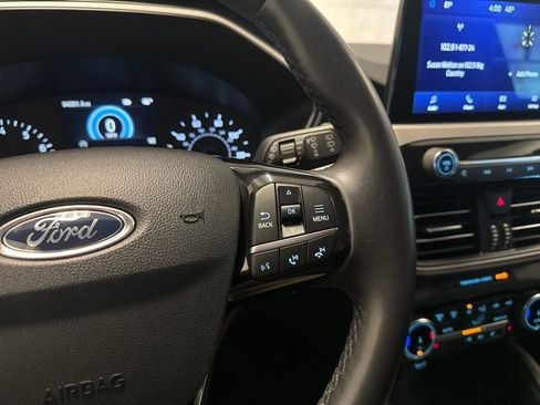 Used 2022 Ford Escape SEL image 26