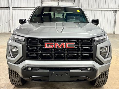Used 2025 GMC Canyon Elevation w/ Convenience Package RWD image 2