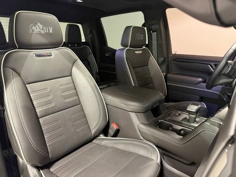 Used 2024 GMC Sierra 1500 AT4X w/ AT4X AEV Edition AWD/4WD image 30