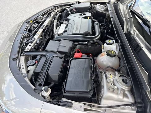 Used 2025 Chevrolet Malibu LT FWD image 34