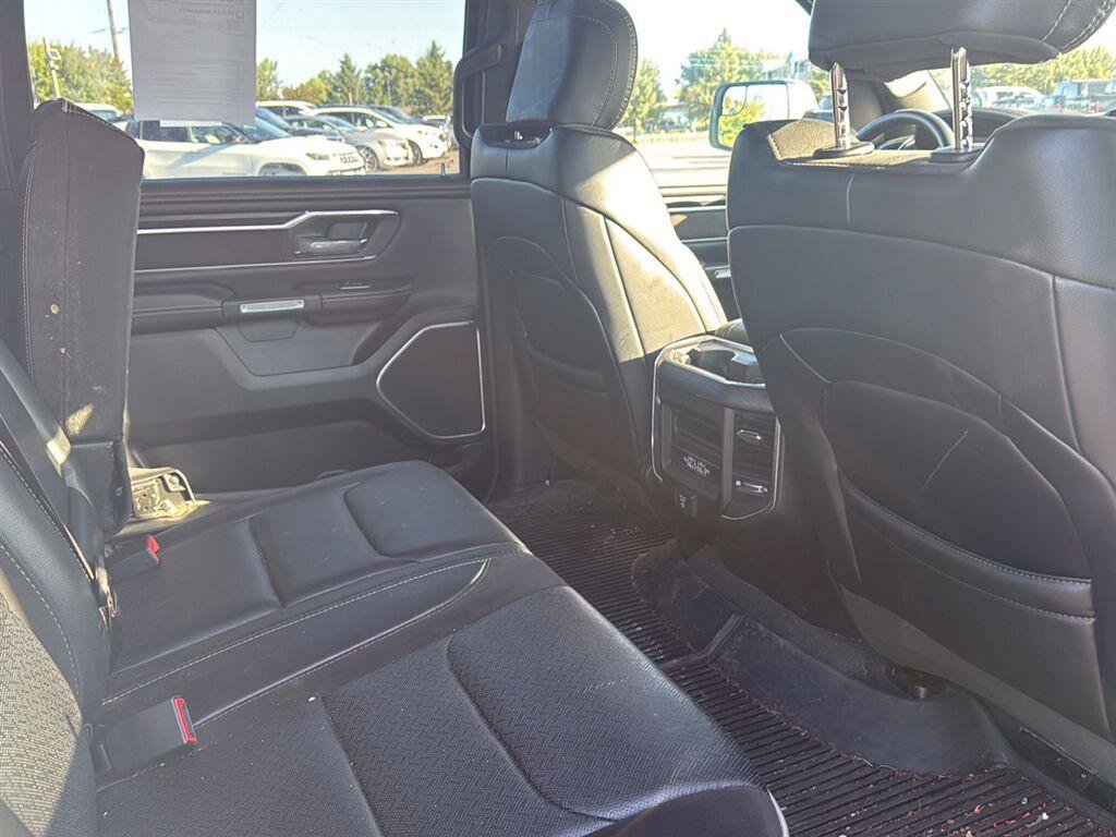 Used 2023 RAM 1500 Laramie AWD/4WD image 9