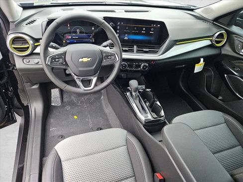 New 2026 Chevrolet Trax LT w/ Driver Confidence Package image 14