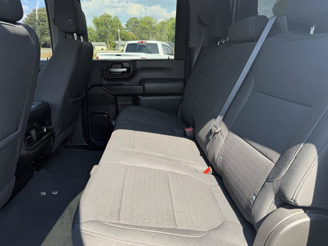 Used 2021 Chevrolet Silverado 2500 LT w/ Convenience Package AWD/4WD image 12