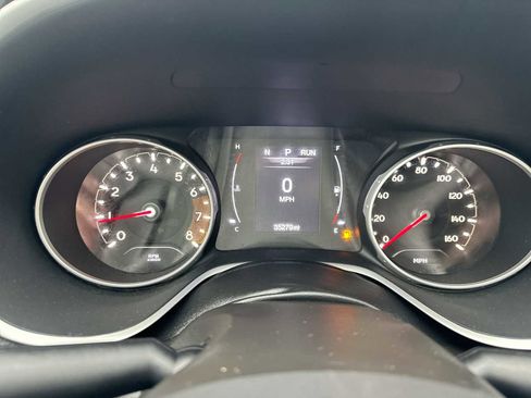 Used 2019 Jeep Compass Altitude image 53