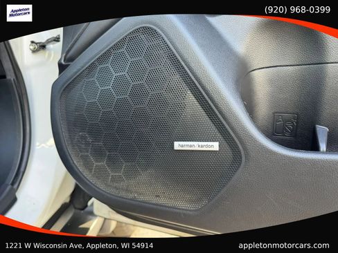 Used 2018 Subaru Outback 2.5i Limited image 37