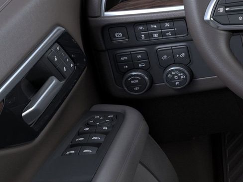 New 2026 Chevrolet Suburban LT w/ Comfort Package image 22