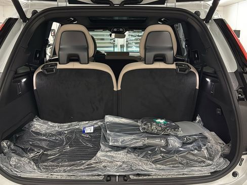 Used 2026 Volvo XC90 B6 Plus w/ Protection Package Premier image 29