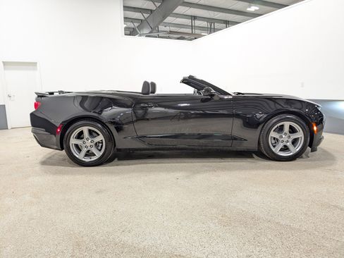 Used 2024 Chevrolet Camaro LT image 2