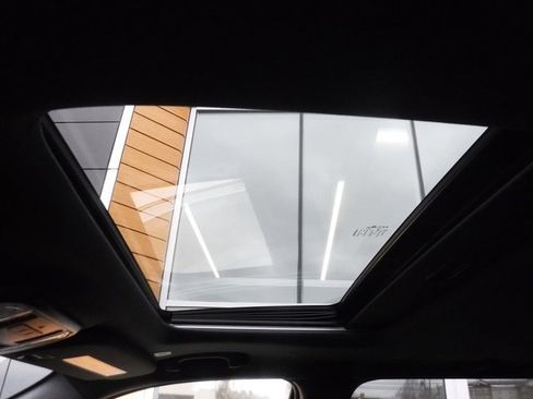 Used 2021 Dodge Durango GT image 32