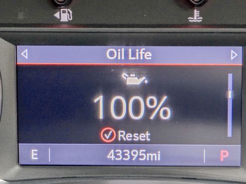 Used 2022 GMC Terrain SLT w/ Infotainment Package II image 44