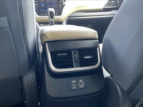 Certified 2024 Subaru Outback Premium AWD/4WD image 39