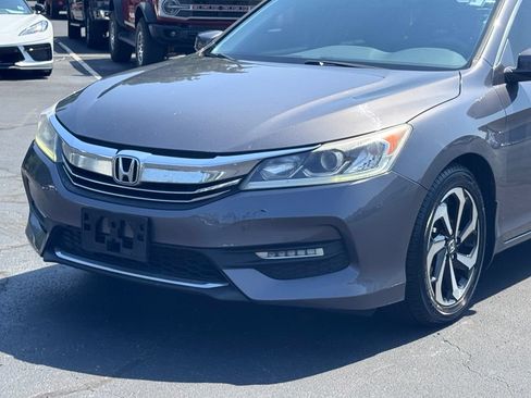 Used 2017 Honda Accord EX image 35