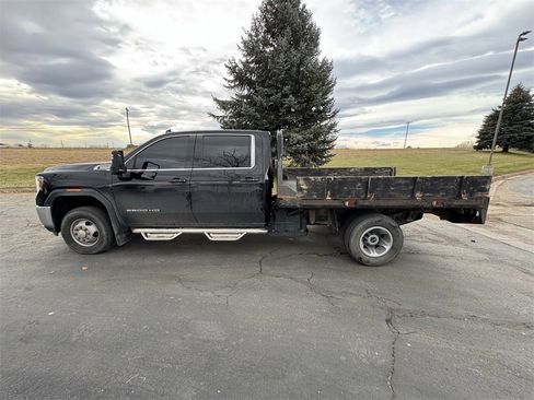 Used 2021 GMC Sierra 3500 SLE w/ SLE Convenience Package image 5